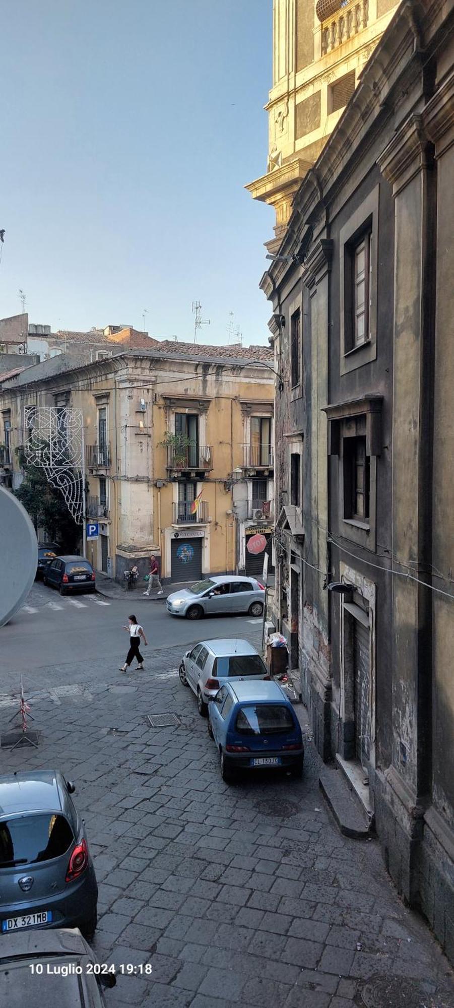 Ciuri Tuttu L'Annu Rooms Catania Bagian luar foto